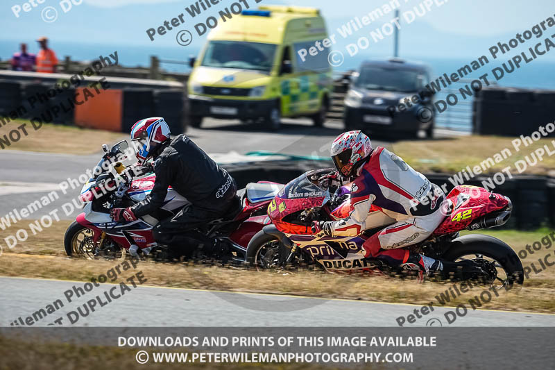 anglesey no limits trackday;anglesey photographs;anglesey trackday photographs;enduro digital images;event digital images;eventdigitalimages;no limits trackdays;peter wileman photography;racing digital images;trac mon;trackday digital images;trackday photos;ty croes